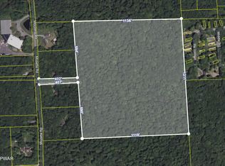 Deesch Rd, Greentown, PA 18426