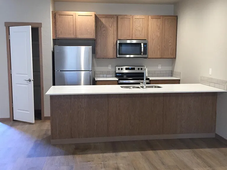 West Meadows Villas — Photo 30