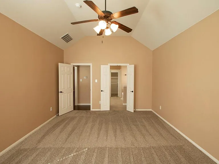 417 Hackberry Dr — Photo 18