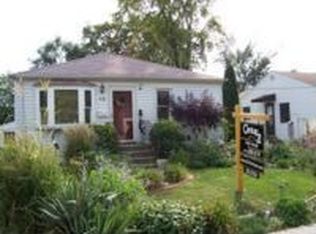 16 Ridge Rd, Lemont, IL 60439