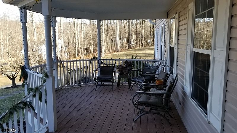 2nd image of 8 Woodward Ter