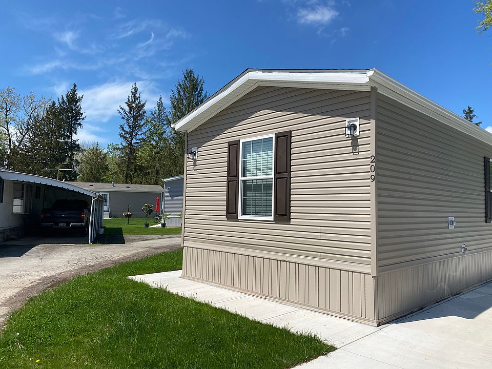 1st image of 209 Eagle Cir