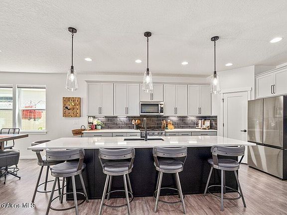 5th image of 7060 N Roche Dr