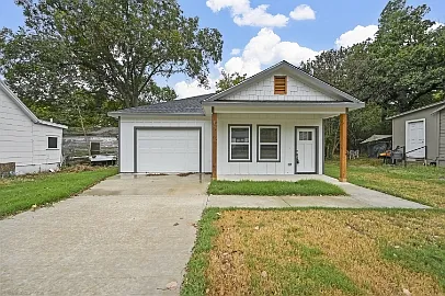 4 bed, 1491 sqft, $1,799 — Photo 1