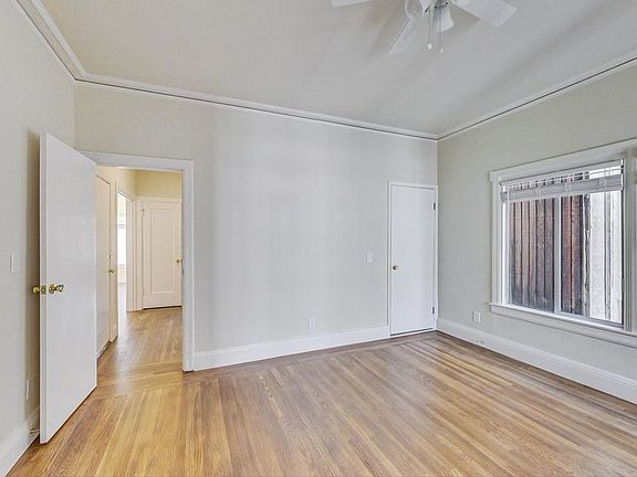 4th image of 312 Wayne Ave #3