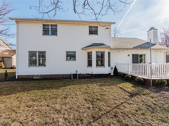 3rd image of 214 Wells Ct
