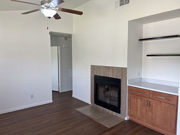 3rd image of 2606 Lago Trl