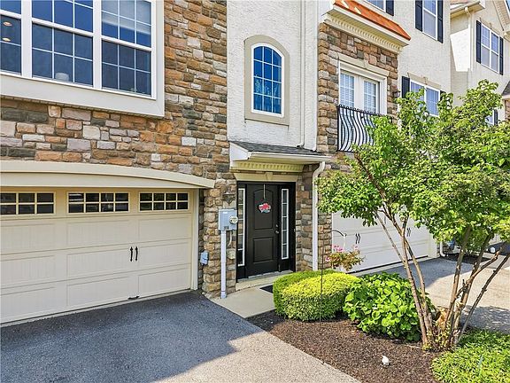 3rd image of 3589 Lenape Ln