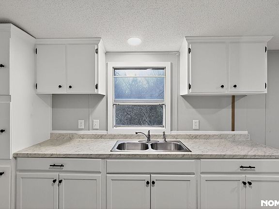 4th image of 5431 Pembrooke Dr