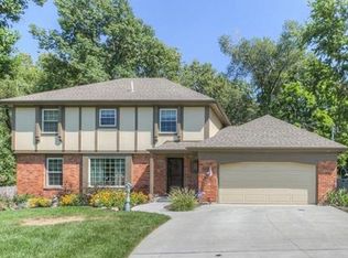 6309 Roe Ave, Prairie Village, KS 66208