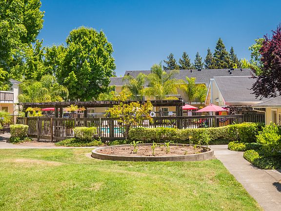 2nd image of 3076 Marlow Rd #J250