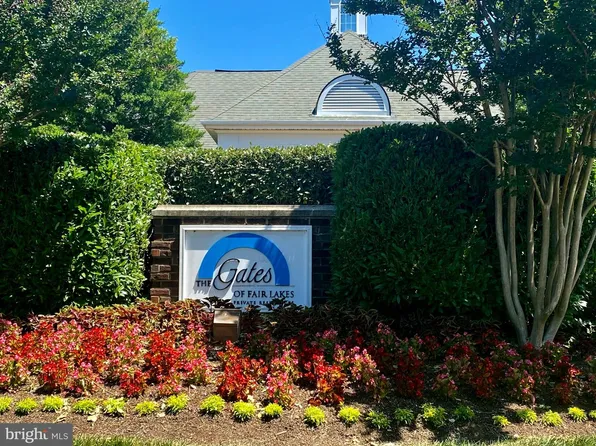 4618 Superior Sq, Fairfax, VA 22033