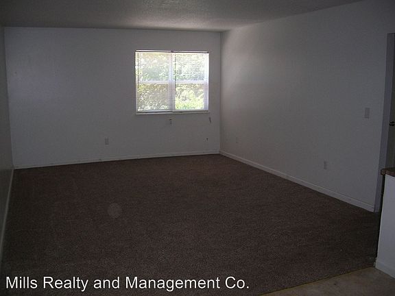 4th image of 1435 N Columbus St APT B24