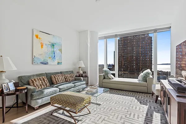 Rented by Corcoran | media 45