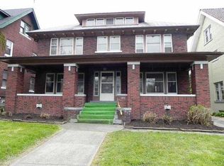 1878 Farmington Rd, East Cleveland, OH 44112