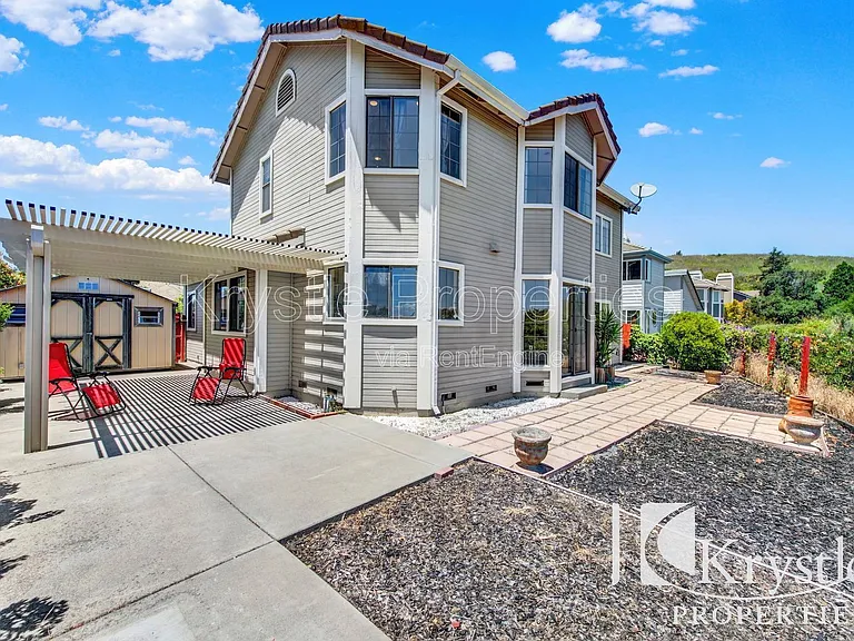 152 Chesapeake Dr — Photo 32