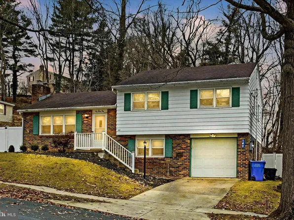 142 Yellow Breeches Dr, Camp Hill, PA 17011