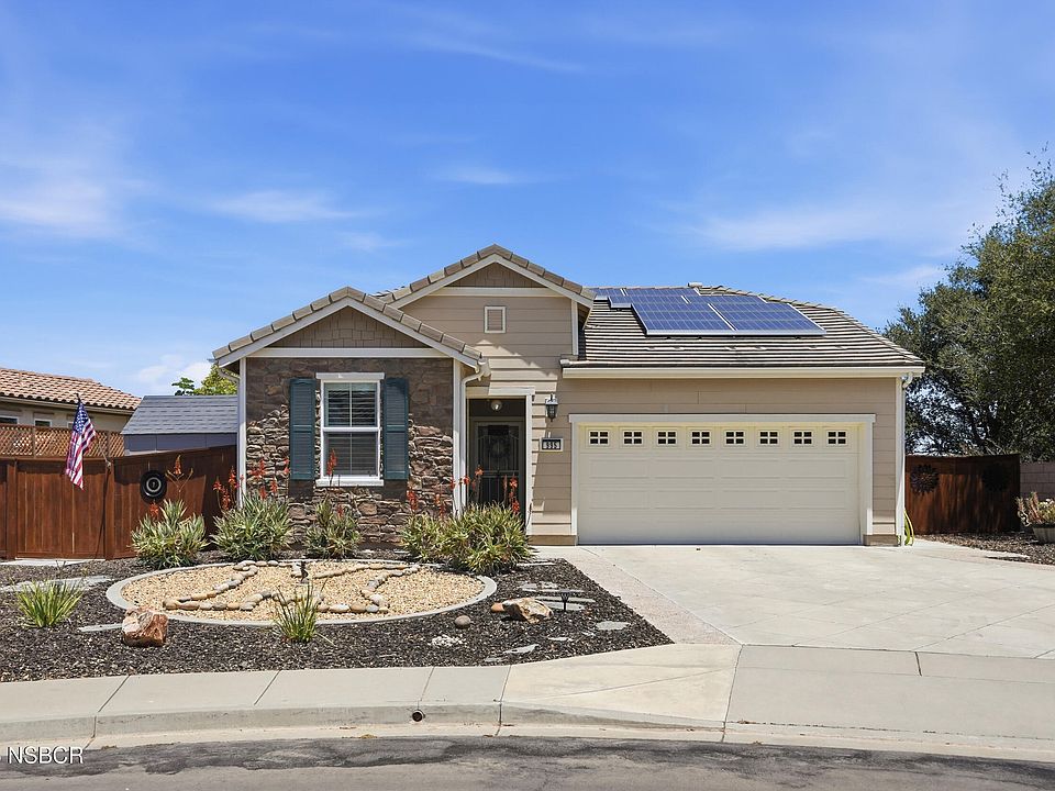 1st image of 995 Romneya Ln