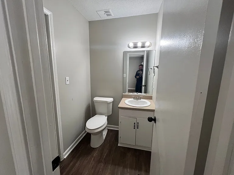 9007 Mahogany Row SE — Photo 8