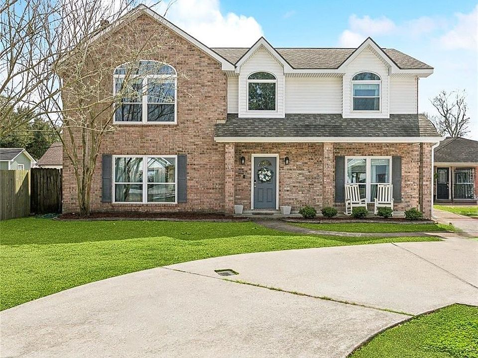 1st image of 15 Pinto Ln