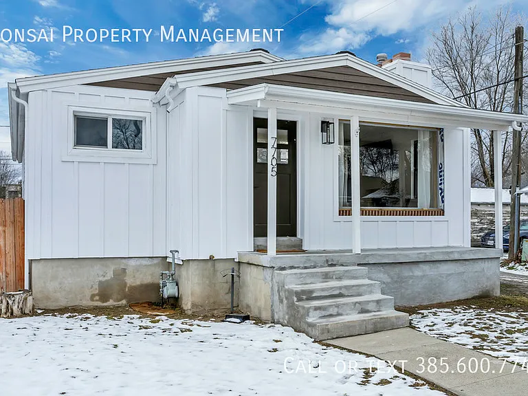 7705 S Lincoln St #1 — Photo 2