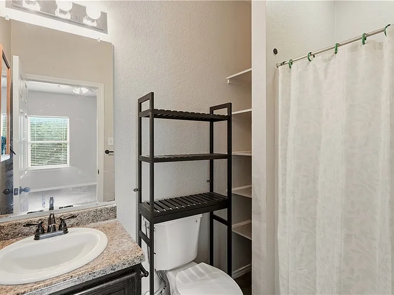 147 Rosedale Ave — Photo 14