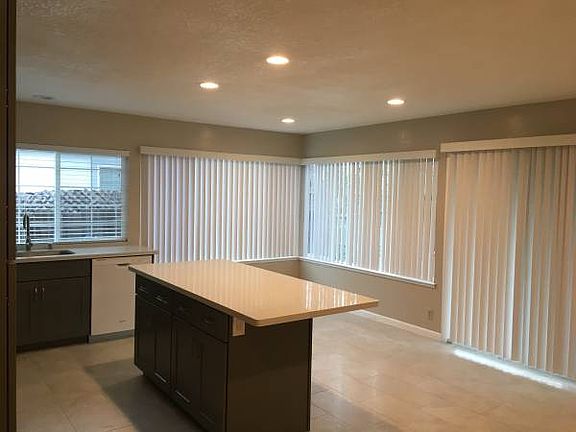 4th image of 4182 Monet Cir