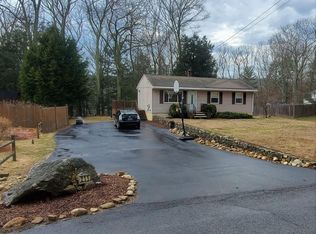 211 New Boston Rd, Sturbridge, MA 01566