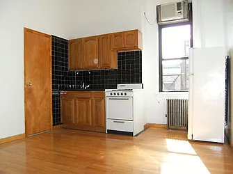 Rented by City Connections Realty