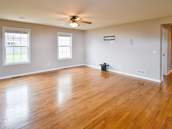 5th image of 993 Wintercress Ln