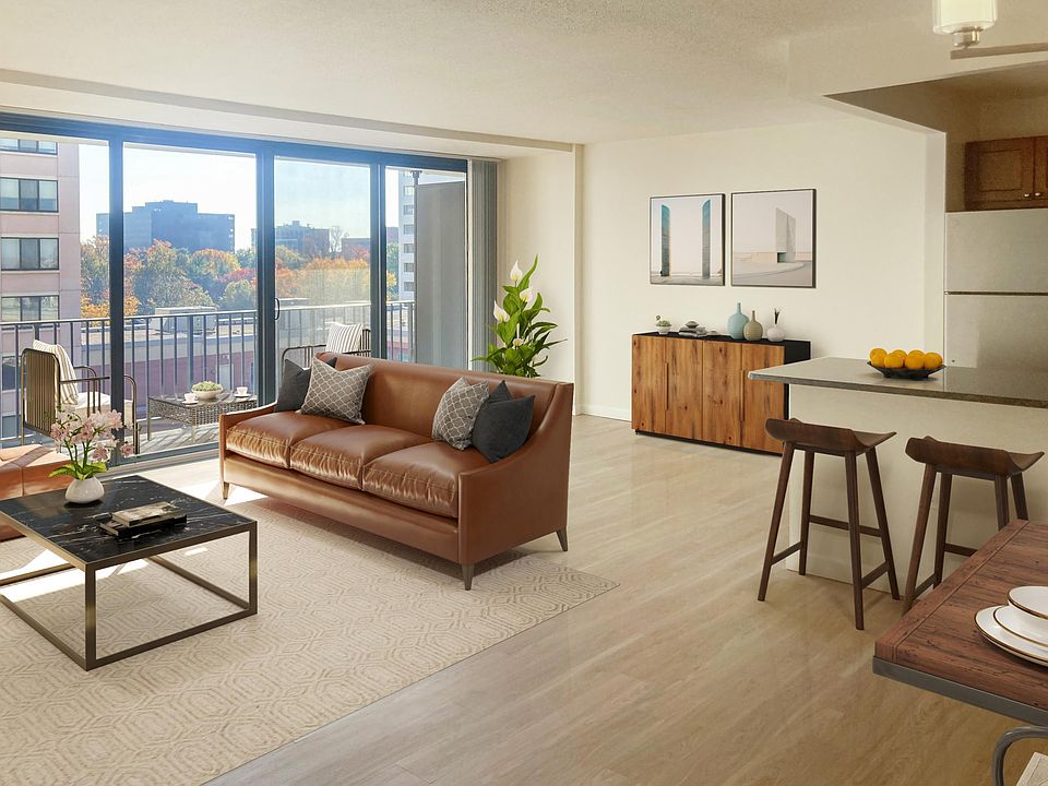 ONE BEDROOM APARTMENT WITH BALCONY - THE EMERALD