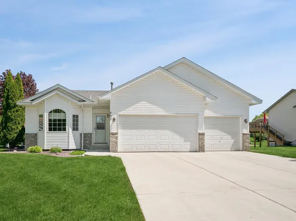 402 13th Ave NE, Buffalo, MN 55313