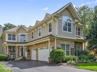 723 Exmoor Ave, Barrington, IL 60010