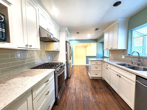 4th image of 1401 Ralston Ave