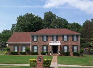 8730 Cherry Spring Dr, Cordova, TN 38016