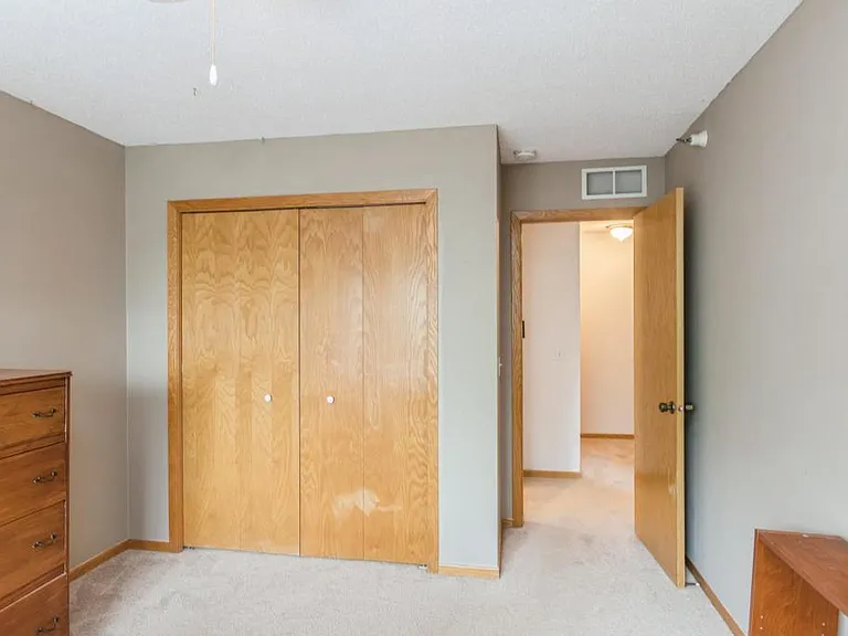 2752 Autumnwood Ln — Photo 12