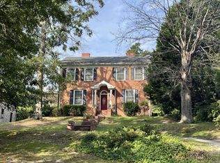 177 Lake Forest Dr, Elberton, GA 30635