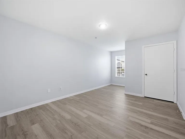1610 Columbia Arms Cir #131 — Photo 11