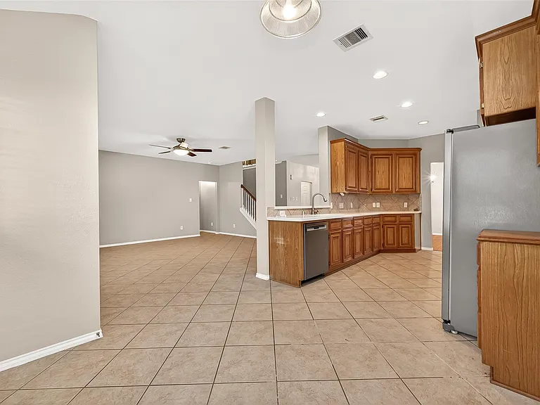 16715 Red Falls Cir — Photo 12