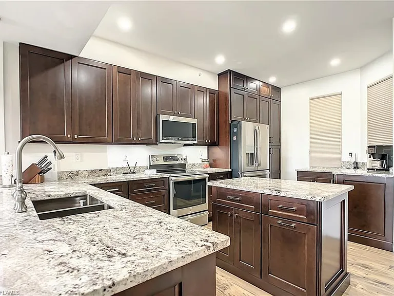 170 Lenell Rd — Photo 8