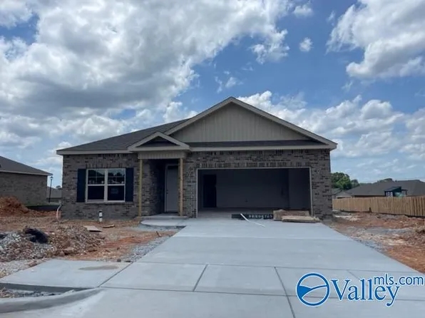 22836 Regent Dr, Athens, AL 35613