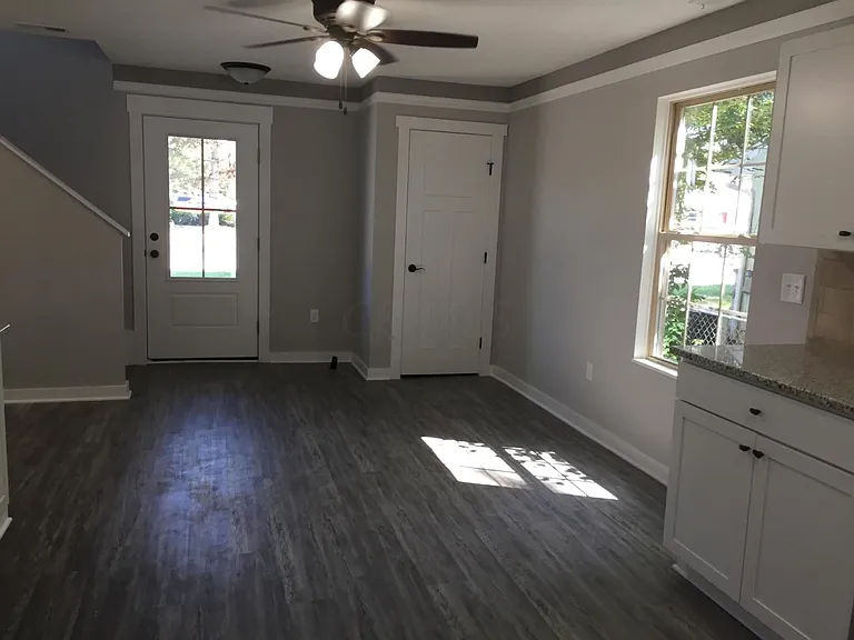 4569 Maize Rd — Photo 13