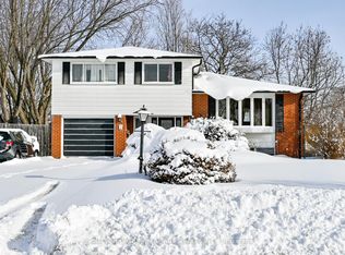 7 Graham Ct, Ajax, ON L1S1H6