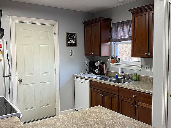4th image of 7222 E Suncrest Ct