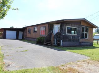 110 N 5th St, Lakeside, OR 97449