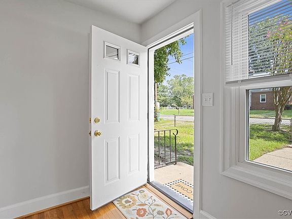 4th image of 1302 Stewart Ave