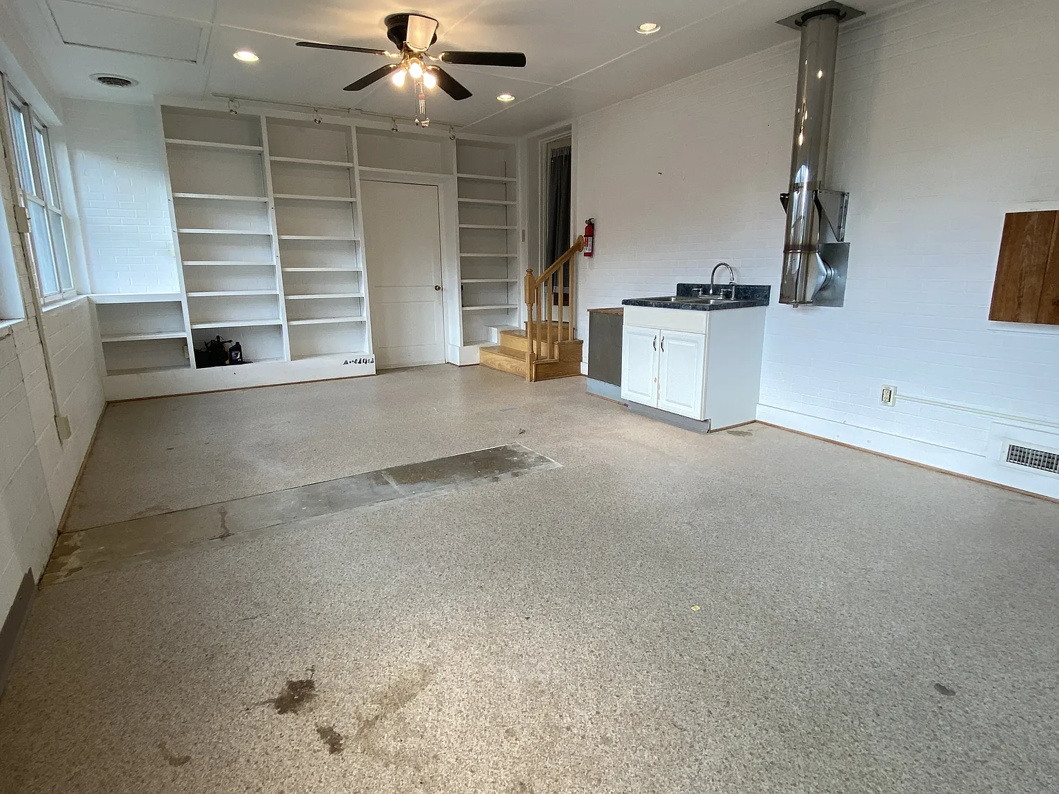 1030 Georgia Avenue, Keyser, WV 26726 - — Photo 2