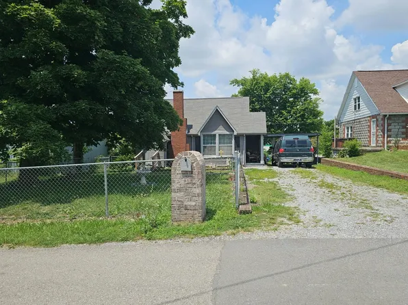 105 Adkins St, Clarksville, TN 37042