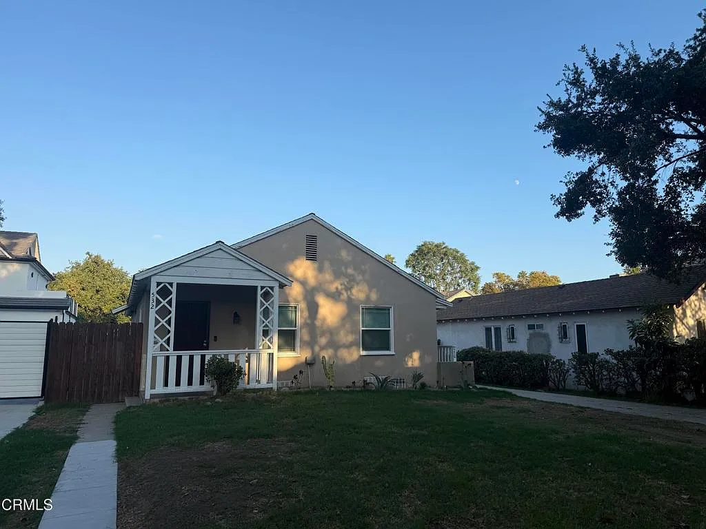 1 bed, 1.0 bath, 600 sqft, $2,400 — Photo 3
