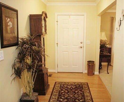 4th image of 986 Apple Blossom Ln